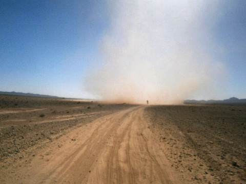 remolino 2 en la Titán desert